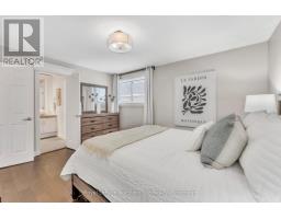 Kitchen - 310 Surrey Drive, North Bay, ON P1C1E3 Photo 5