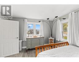 Living room - 475 Absalom Road, Loyalist, ON K0H1G0 Photo 2