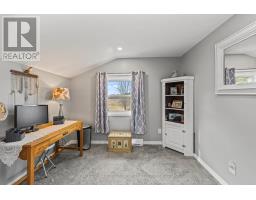 Bedroom - 475 Absalom Road, Loyalist, ON K0H1G0 Photo 4