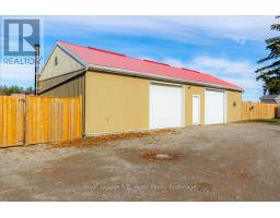 Dining room - 303 Concession 2 Road, Norfolk, ON N0E1R0 Photo 3
