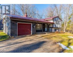 Kitchen - 1061 Clear Lake Road, Minden Hills, ON K0M2K0 Photo 2