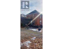 236 Ontario Street, Stratford, ON N5A3H5 Photo 5