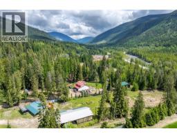 4717 Goat River North Road, Image 3