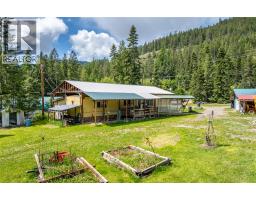 4717 Goat River North Road, Image 2