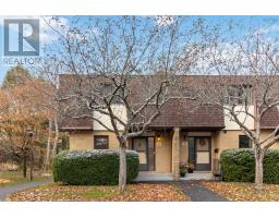 Dining room - 30 Chelsea Lane, Halifax, NS B3M1K9 Photo 2