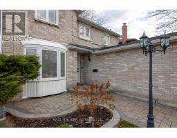 Dining room - 662 Cognac Crescent, Pickering, ON L1X1L7 Photo 5