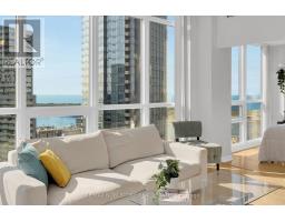 4407 55 Bremner Boulevard, Image 3