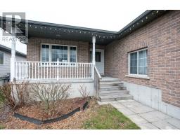 Living room - 31 Cedar Creek Way, Quinte West, ON K0K2C0 Photo 2