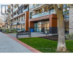 Kitchen - 616 320 Plains Road E, Burlington, ON L7T0C1 Photo 3