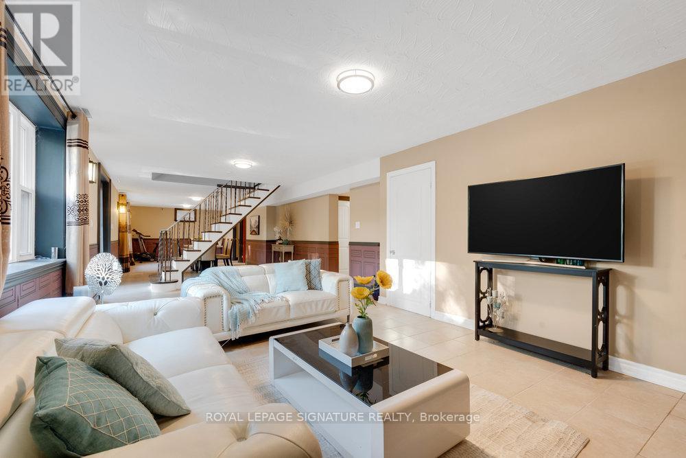 23 Burnview Crescent