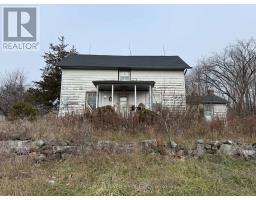 Living room - 1377 Sand Bay Road, Leeds And The Thousand Islands, ON K0E1L0 Photo 2