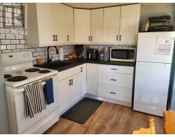 Bath (# pieces 1-6) - 519 Inglewood Road, Beaconsfield, NS B0S1C0 Photo 3