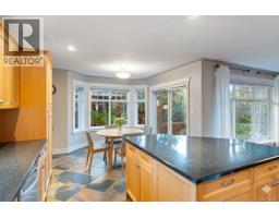 Primary Bedroom - 610 Forsyth Ave, Parksville, BC V9P1G9 Photo 4