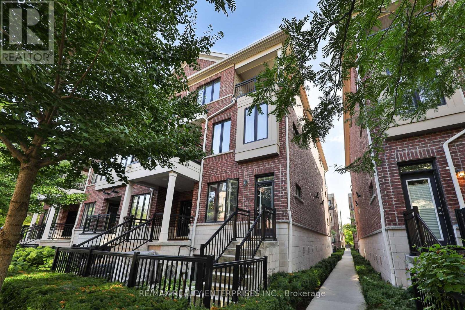 71 130 Twenty Fourth Street