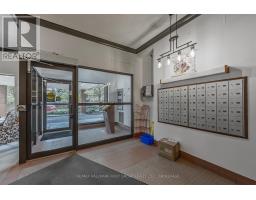 Bathroom - A 4 14 Greenview Drive, Kingston, ON K7M7T5 Photo 4