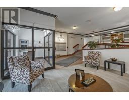 Bedroom - A 4 14 Greenview Drive, Kingston, ON K7M7T5 Photo 5