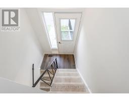 Bathroom - 59 Woodman Drive, Hamilton, ON L8H2M5 Photo 4