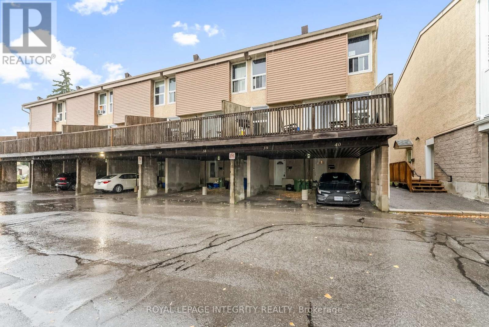 39 3415 Uplands Drive