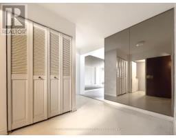 1617 55 Harbour Square, Image 2