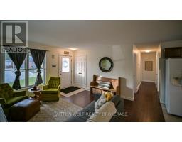 Primary Bedroom - 29 Pittao Place, Strathroycaradoc, ON N7G4E7 Photo 3