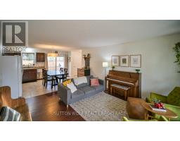 Bedroom - 29 Pittao Place, Strathroycaradoc, ON N7G4E7 Photo 4