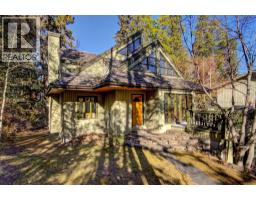 Kitchen - 1050 Rundleview Drive, Canmore, AB T1W2P7 Photo 3