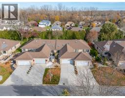 4pc Bathroom - 496 Martinique Avenue, Windsor, ON N8P1G6 Photo 2