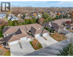 Laundry room - 496 Martinique Avenue, Windsor, ON N8P1G6 Photo 3