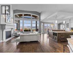 Bedroom - 388 Rindle Court, Kelowna, BC V1W5G5 Photo 3