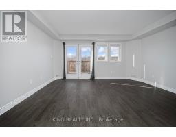 Kitchen - 18 C 388 Old Huron Road, Kitchener, ON N2R0J5 Photo 3