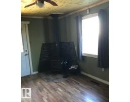 Kitchen - 5231 46 St, Camrose, AB T4V1H4 Photo 2