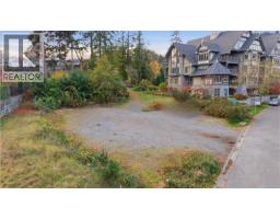 Lot A 2018 Troon Crt, Langford, BC V9B6R6 Photo 4