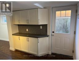 Laundry room - Bsmt 842 Sixth Street, Mississauga, ON L5E1N4 Photo 3