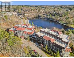 209 10 B Kimberley Avenue, Bracebridge, ON P1L0A6 Photo 5