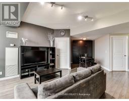 Primary Bedroom - 1002 220 Burnhamthorpe Road, Mississauga, ON L5B4N4 Photo 5