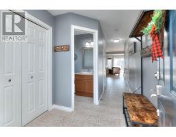 Primary Bedroom - 462 Mowat Street E, North Perth, ON N4W0A4 Photo 5