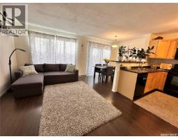 Living room - 19 2751 Windsor Park Road, Regina, SK S4V1H1 Photo 3