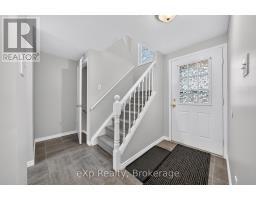 Living room - 75 129 Victoria Road N, Guelph, ON N1E6V4 Photo 3