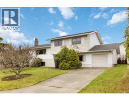 Bedroom - 4251 Rossiter Dr, Saanich, BC V8N4S9 Photo 2