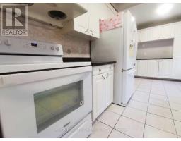 Family room - Upper 2673 Credit Valley Road, Mississauga, ON L5M4J8 Photo 4