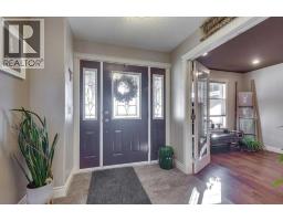 Living room - 38 Estella Crescent, Lacombe, AB T4L2M3 Photo 5