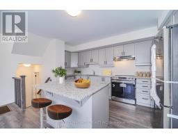 Kitchen - 3325 Thunderbird Promenade, Pickering, ON L1X0N4 Photo 3