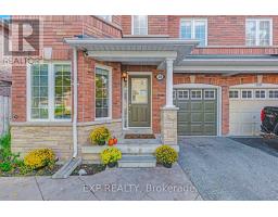 Bedroom - 168 Wainscot Avenue, Newmarket, ON L3X2X4 Photo 2