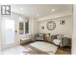 421 12 Douro Street, Image 3