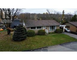 Kitchen - 1 Balsam Pl, Elliot Lake, ON P5A2H4 Photo 3
