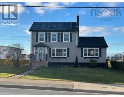 Living room - 633 King Street, New Waterford, NS B1H3Z2 Photo 3