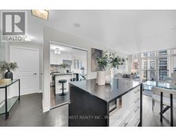 1011 1 Michael Power Place, Toronto, ON M9A0A1 Photo 5