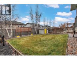 Kitchen - 208 Maccormack Road, Martensville, SK S0K0A2 Photo 3