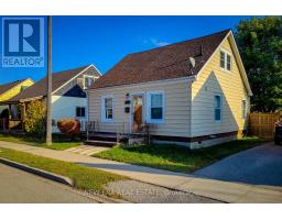 Kitchen - 54 Eighth Avenue, Brantford, ON N3S1C3 Photo 2