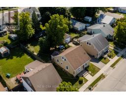 Bedroom 2 - 54 Eighth Avenue, Brantford, ON N3S1C3 Photo 4